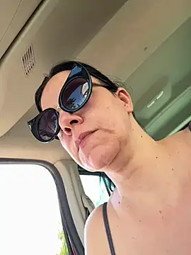 LadydeSade online show from 09/18/25, 01:03