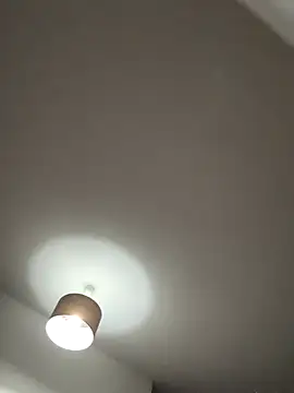 lola  med online show from 12/13/25, 10:16