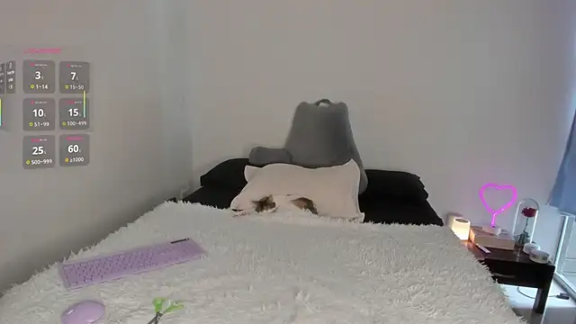 Snapshot of _lucianapalmer chatting on 09/14/25, 05:35 lucianapalmer online show from 09/14/25, 05:35