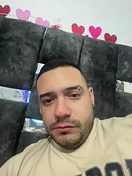 Snapshot of Angelgarcia_ chatting on 02/23/25, 05:12 Angelgarcia online show from 02/23/25, 05:12