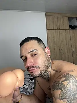 Snapshot of Angelgarcia_ chatting on 02/28/25, 03:59 Angelgarcia online show from 02/28/25, 03:59