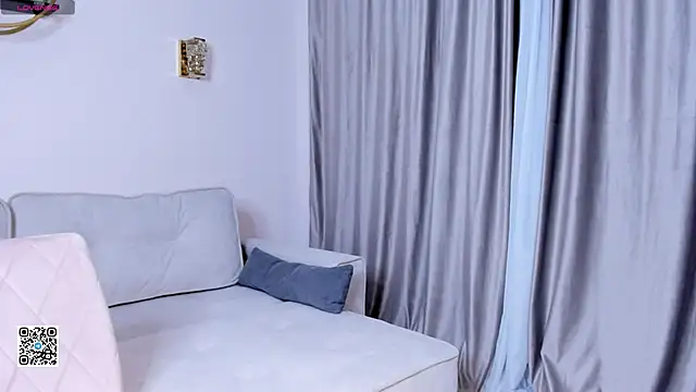 SunnivaCovil online show from 03/17/25, 03:40