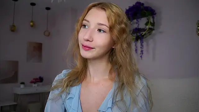 SunnivaCovil online show from 10/26/25, 02:39