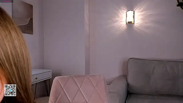 SunnivaCovil online show from 03/18/25, 11:22