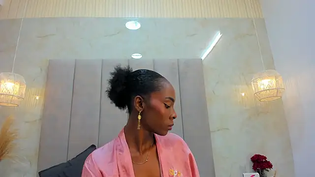 Snapshot of AnnyCampbell chatting on 06/17/26, 03:17 AnnyCampbell online show from 06/17/26, 03:17