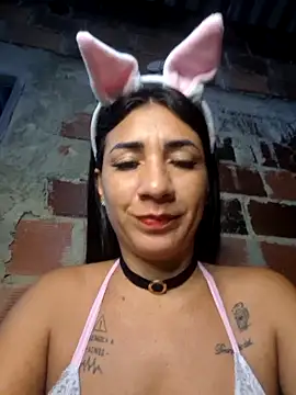 hot veteran01 online show from 09/23/25, 10:22