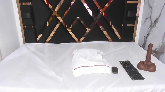 zara smitt online show from 09/10/25, 12:15