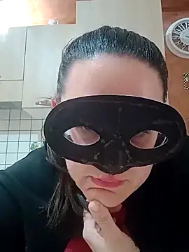 Snapshot of Dolcecurvy chatting on 02/28/25, 02:20 Dolcecurvy online show from 02/28/25, 02:20