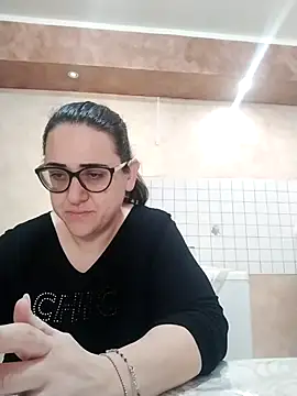 Dolcecurvy online show from 11/17/25, 09:13