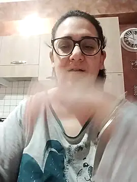 Dolcecurvy online show from 12/17/25, 10:48