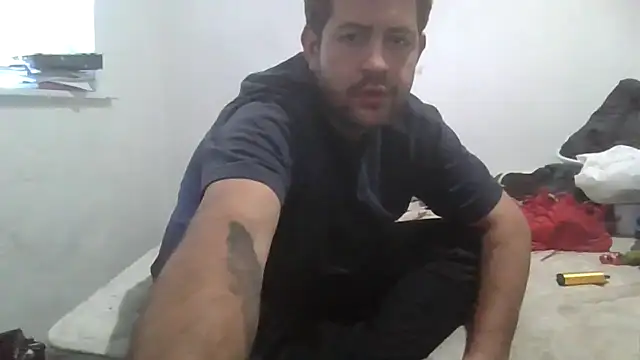 Snapshot of kinkyfag94 chatting on 09/15/25, 05:41 kinkyfag94 online show from 09/15/25, 05:41