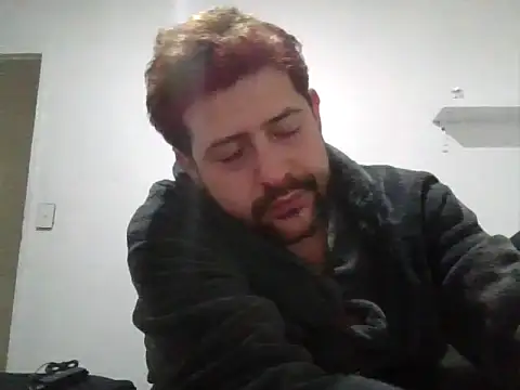 Snapshot of kinkyfag94 chatting on 09/11/25, 08:09 kinkyfag94 online show from 09/11/25, 08:09