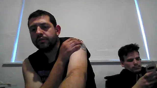 Snapshot of kinkyfag94 chatting on 11/23/25, 08:46 kinkyfag94 online show from 11/23/25, 08:46