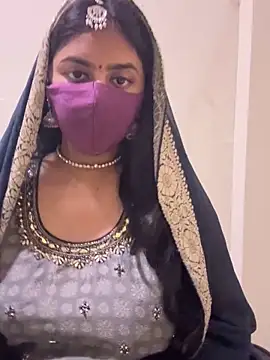 Dishasarmaa05 online show from 11/26/25, 04:18