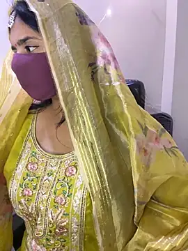 Dishasarmaa05 online show from 12/05/25, 06:39