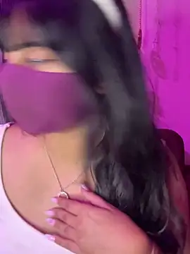 Dishasarmaa05 online show from 12/18/25, 04:33