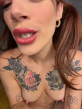 Snapshot of FrancescaFerra chatting on 07/24/26, 12:23 FrancescaFerra online show from 07/24/26, 12:23