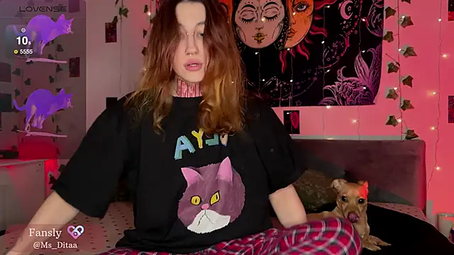 Dita Redrum online show from 12/19/25, 02:26