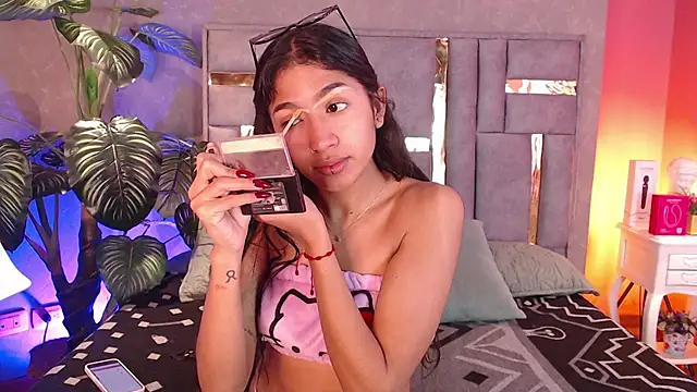 Tyla Ks online show from 09/10/25, 07:35