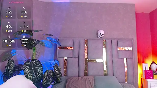 Tyla Ks online show from 10/16/25, 07:33