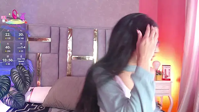 Snapshot of Tyla_Ks chatting on 11/14/25, 07:39 Tyla Ks online show from 11/14/25, 07:39