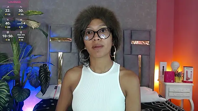 Tyla Ks online show from 02/02/26, 07:46