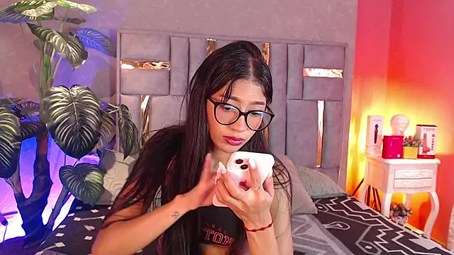 Tyla Ks online show from 09/23/25, 07:32