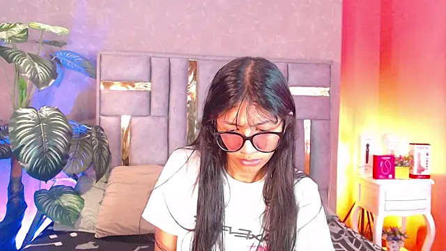Tyla Ks online show from 09/24/25, 07:42
