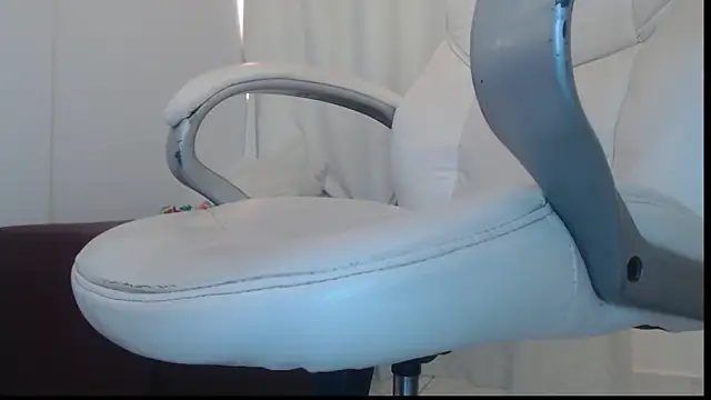 Mature 2025 online show from 10/24/25, 07:13