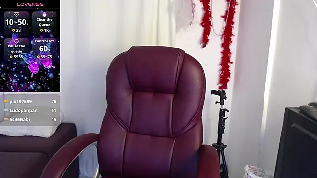 Mature 2025 online show from 02/08/26, 12:03