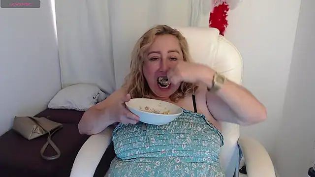 Mature 2025 online show from 11/26/25, 05:46