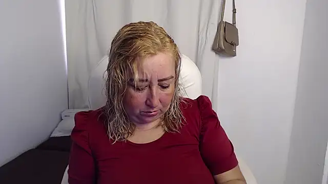 Mature 2025 online show from 09/28/25, 02:13