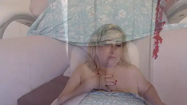 Mature 2025 online show from 10/26/25, 01:33