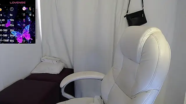 Mature 2025 online show from 09/23/25, 06:37