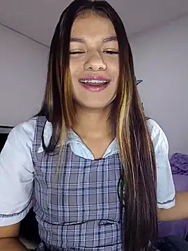 Snapshot of sophia_ramirez12 chatting on 03/04/26, 12:40 sophia ramirez12 online show from 03/04/26, 12:40