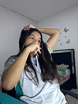 Snapshot of sophia_ramirez12 chatting on 12/02/25, 09:38 sophia ramirez12 online show from 12/02/25, 09:38