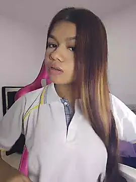 Snapshot of sophia_ramirez12 chatting on 07/15/26, 10:17 sophia ramirez12 online show from 07/15/26, 10:17