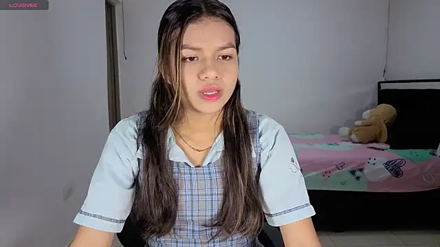 Snapshot of sophia_ramirez12 chatting on 09/19/25, 10:47 sophia ramirez12 online show from 09/19/25, 10:47