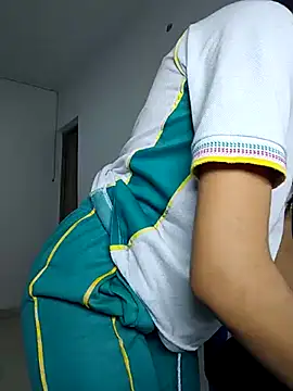 Snapshot of sophia_ramirez12 chatting on 10/08/25, 11:38 sophia ramirez12 online show from 10/08/25, 11:38