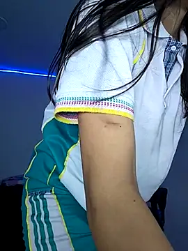 Snapshot of sophia_ramirez12 chatting on 10/29/25, 11:58 sophia ramirez12 online show from 10/29/25, 11:58