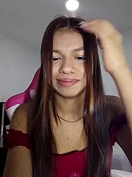 Snapshot of sophia_ramirez12 chatting on 05/02/26, 08:36 sophia ramirez12 online show from 05/02/26, 08:36