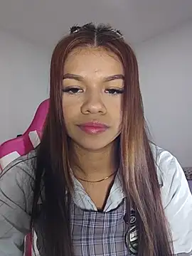Snapshot of sophia_ramirez12 chatting on 06/18/26, 11:43 sophia ramirez12 online show from 06/18/26, 11:43