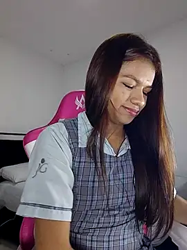 Snapshot of sophia_ramirez12 chatting on 04/18/26, 01:19 sophia ramirez12 online show from 04/18/26, 01:19