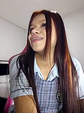 Snapshot of sophia_ramirez12 chatting on 03/28/26, 01:06 sophia ramirez12 online show from 03/28/26, 01:06