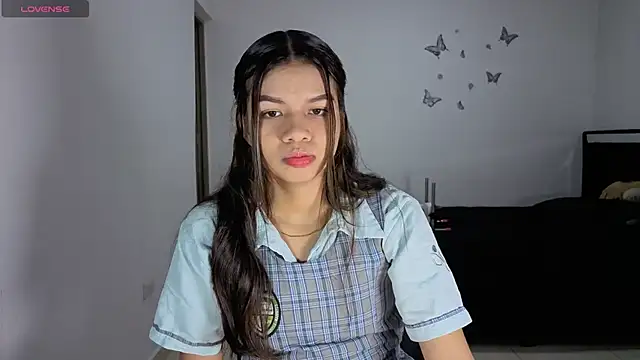 Snapshot of sophia_ramirez12 chatting on 11/13/25, 12:03 sophia ramirez12 online show from 11/13/25, 12:03