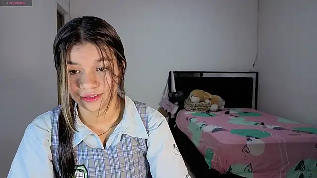 Snapshot of sophia_ramirez12 chatting on 09/11/25, 10:21 sophia ramirez12 online show from 09/11/25, 10:21