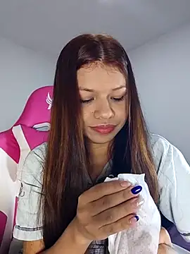 Snapshot of sophia_ramirez12 chatting on 04/04/26, 02:07 sophia ramirez12 online show from 04/04/26, 02:07