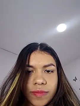 Snapshot of sophia_ramirez12 chatting on 12/15/25, 09:42 sophia ramirez12 online show from 12/15/25, 09:42