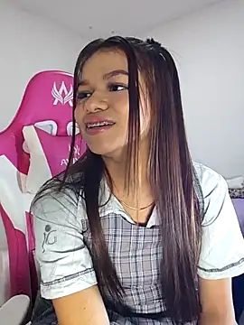 Snapshot of sophia_ramirez12 chatting on 07/14/26, 10:16 sophia ramirez12 online show from 07/14/26, 10:16