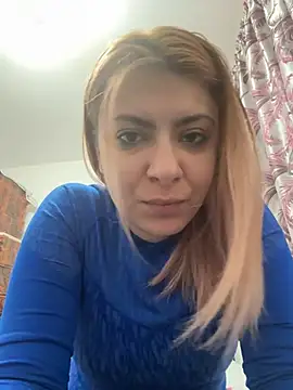 Snapshot of KittieHallo chatting on 03/01/25, 02:44 KittieHallo online show from 03/01/25, 02:44
